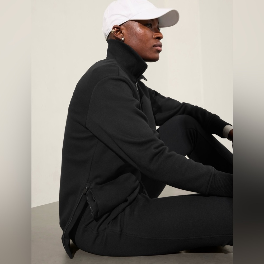 Athleta Cozy Karma 1/2 Zip Sweatshirt // Black - Picture 5 of 14